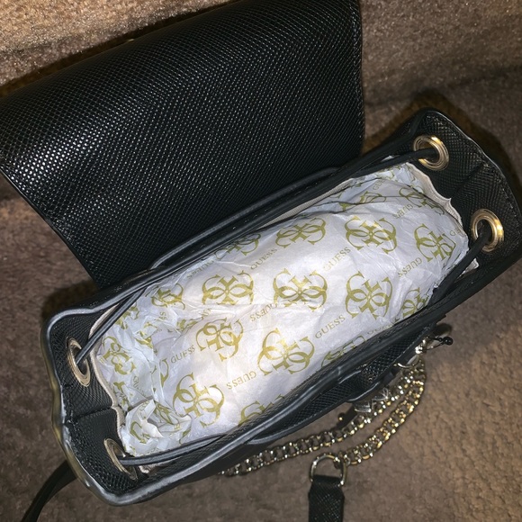 Guess crossbody - Picture 4 of 5